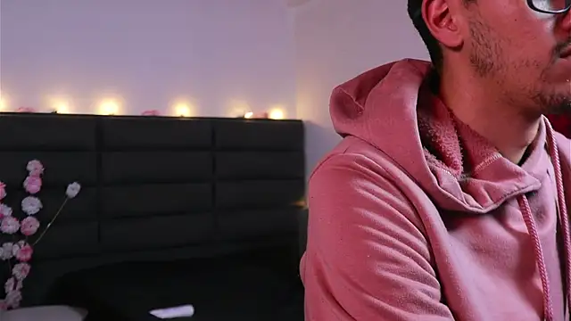 kathieandpovcock1 webcam