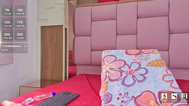 Mia_gomez22 webcam