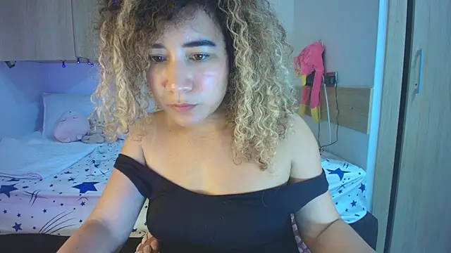 Charlotte11-11 webcam