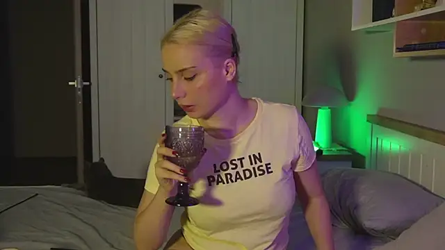 SweetPunisherr webcam