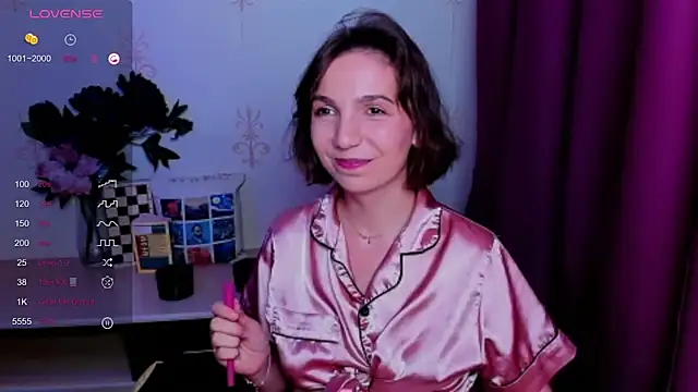 KindHazelHere_ webcam