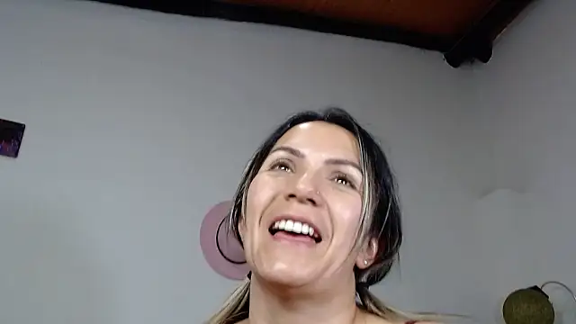 Chantal_hott webcam