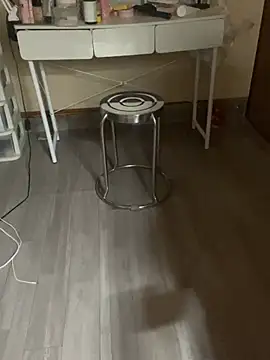 Mina048 webcam