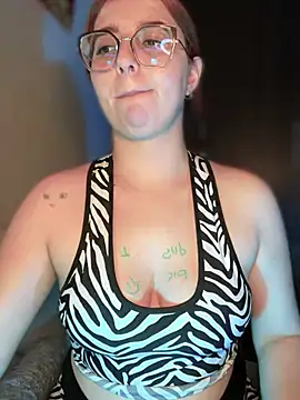 CoraVibes webcam
