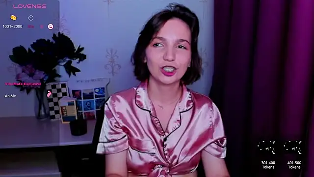 KindHazelHere_ webcam