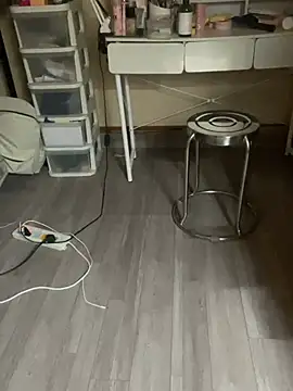 Mina048 webcam