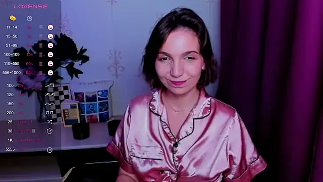KindHazelHere_ webcam