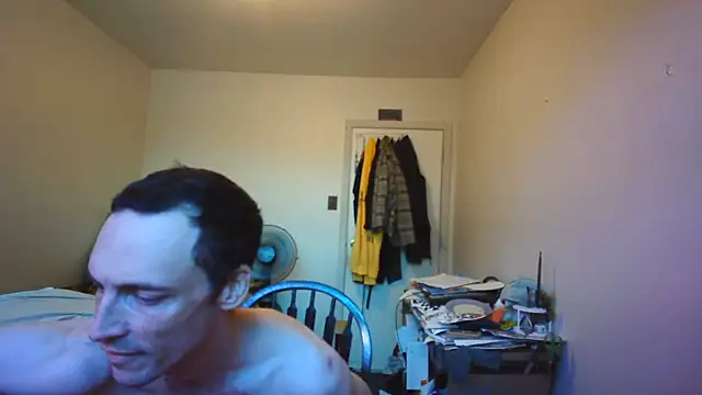 JohnnyMoves webcam