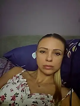 GhostLily1 webcam