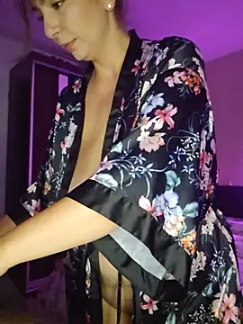 MiaKroft_ webcam