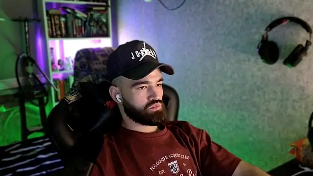 _Serious_Man webcam