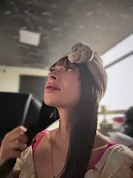 Sasha-firee webcam