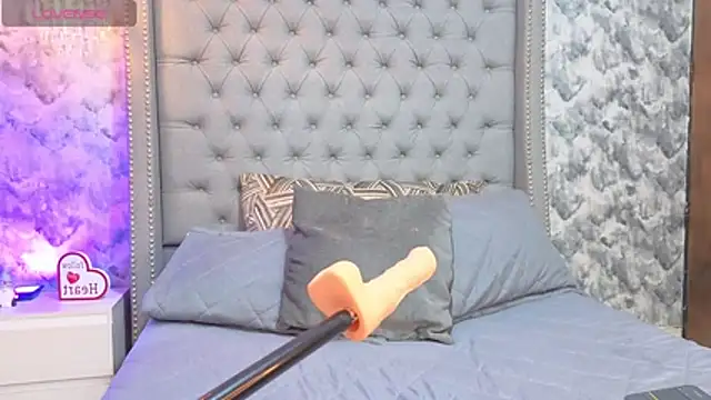 Sofia_Blosom webcam