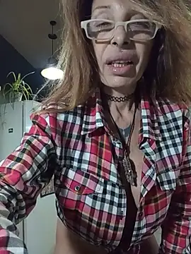 frozenwaffle - FrozenWaffle's free webcam - UK Sex Cams