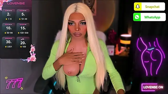 EllaineCumSlot webcam