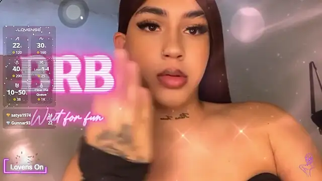 Modella: Anthonellabroowm