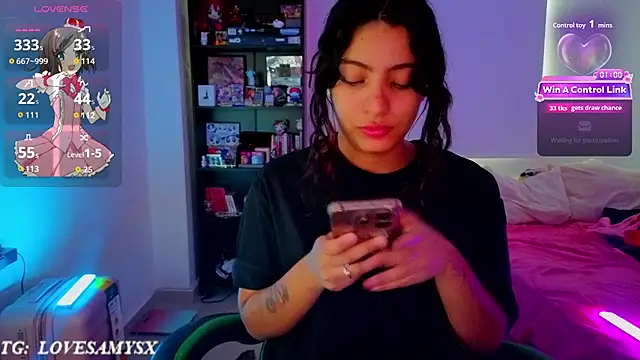 Lovelyamyy webcam