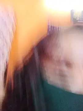 Hotpuja25 webcam