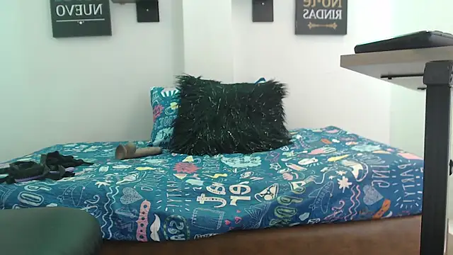 maria_paula___ webcam