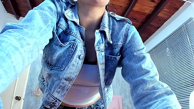 naomidibello webcam