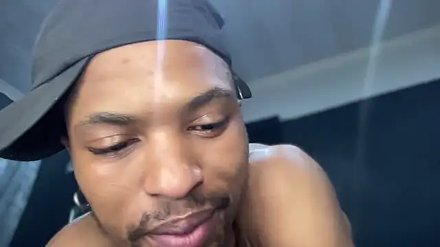 BlueIceCube live sex cam