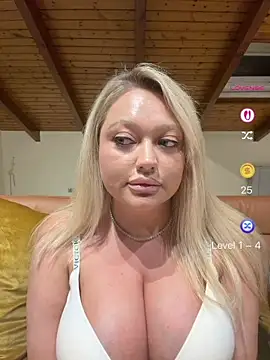 misstitmouseofficial webcam