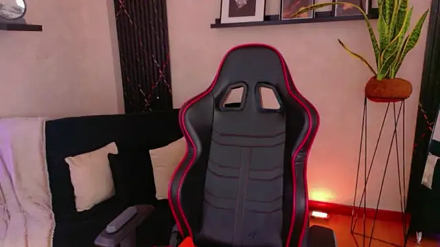 EmmyEvans1 webcam