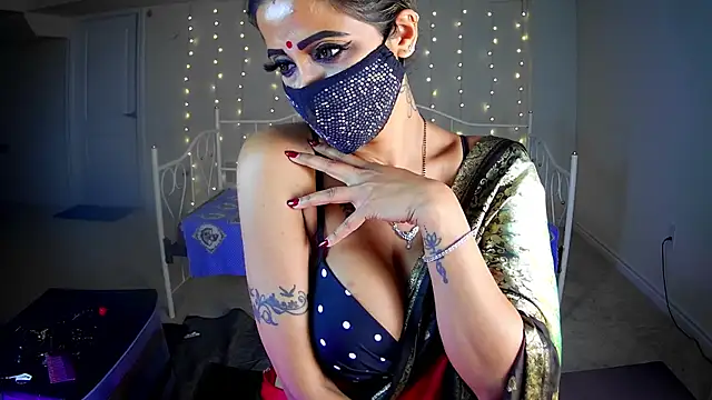 Ravishing_Roma