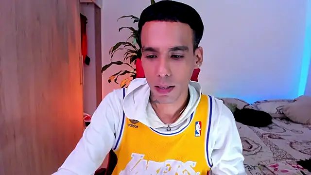 Damianwhite live cam on StripChat