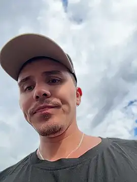 adam-rivera webcam