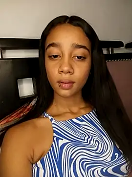 Zoe_Sweett18 webcam
