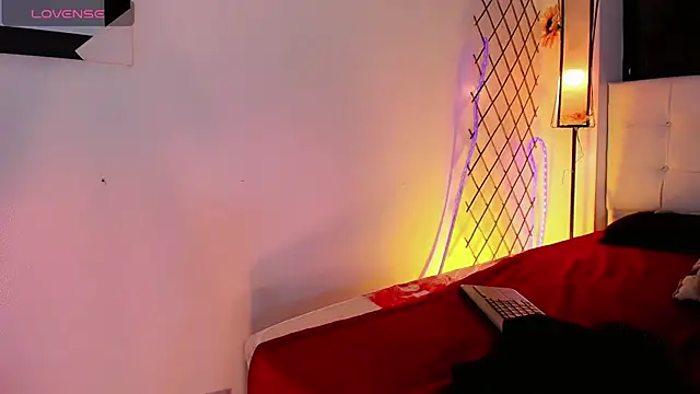 jymena_xxx live cam on StripChat