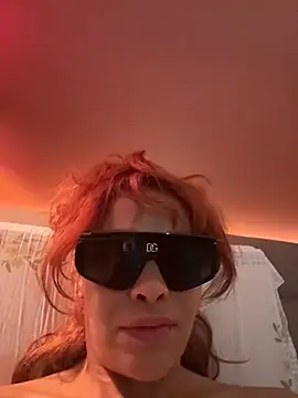 DarkDesin webcam