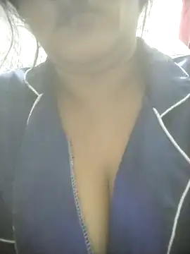 Chandrika_Yadav live cam on StripChat