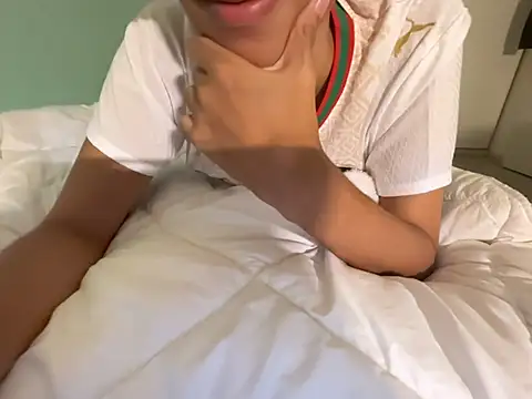 Rebeu_77 webcam