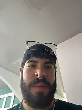 DomBoy_ live cam on StripChat