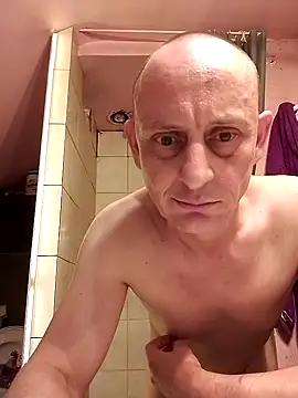 MythicalHonesty40 webcam