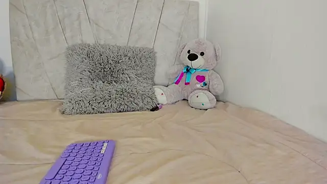 vayolet18__ webcam