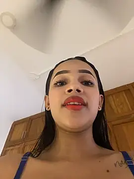 clara_em