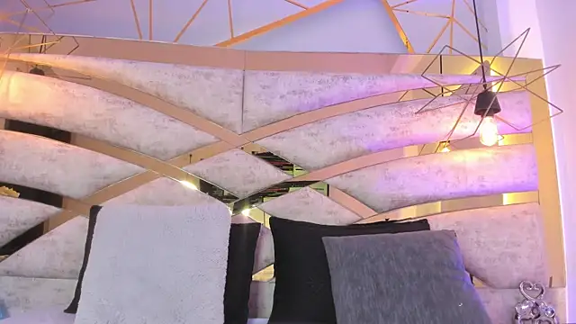 Hellen_Parrker webcam