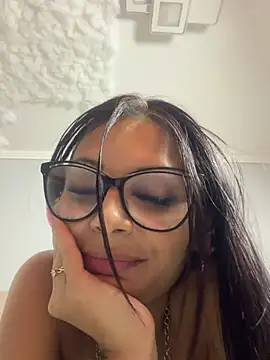 SweetSophieXOXO live cam on StripChat