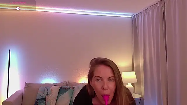 Nova-Lee