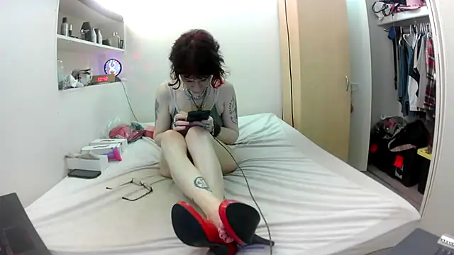 Empress_Lilith live cam on StripChat