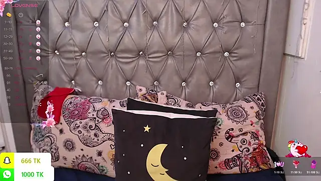 LAILAGUMMY live cam on StripChat