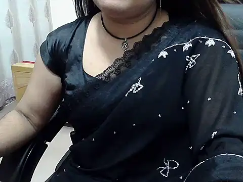 SexyRani2000 live cam on StripChat
