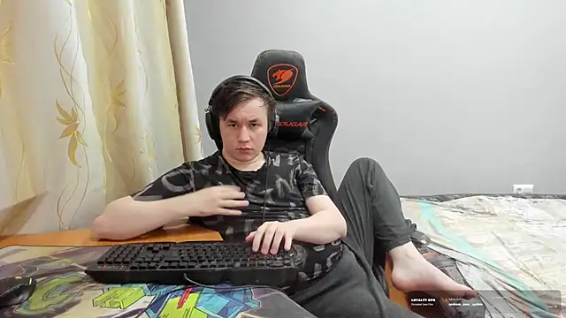 iliaskrislove webcam