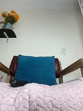 LilaRvsh webcam