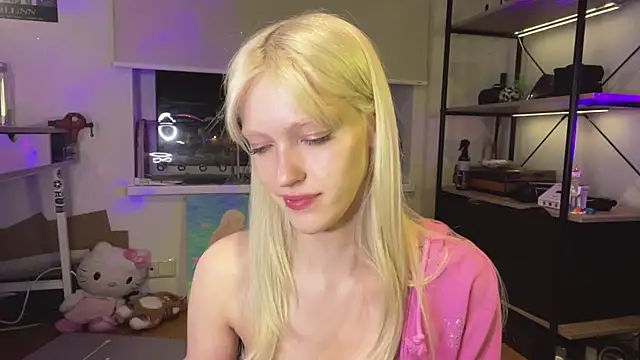 ShoshanaNogueras webcam