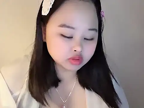 Nhungnhung88 live cam on StripChat