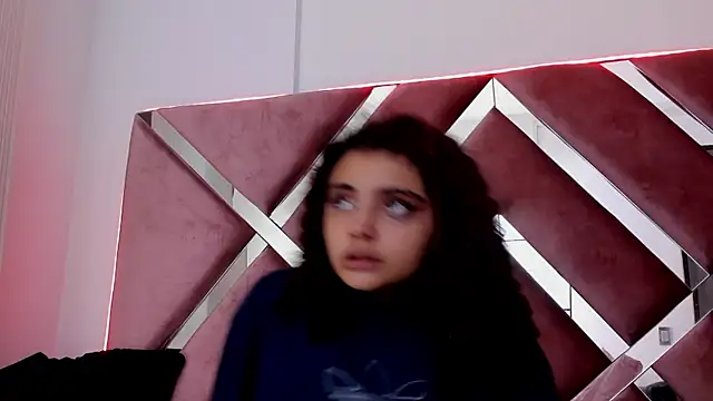Dahlia_rossee webcam